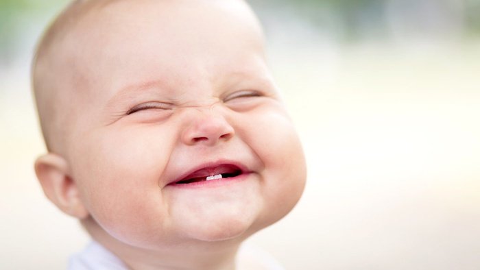 Mengenal Tahapan Tumbuh Gigi pada Bayi dan Nutrisi yang Dibutuhkan